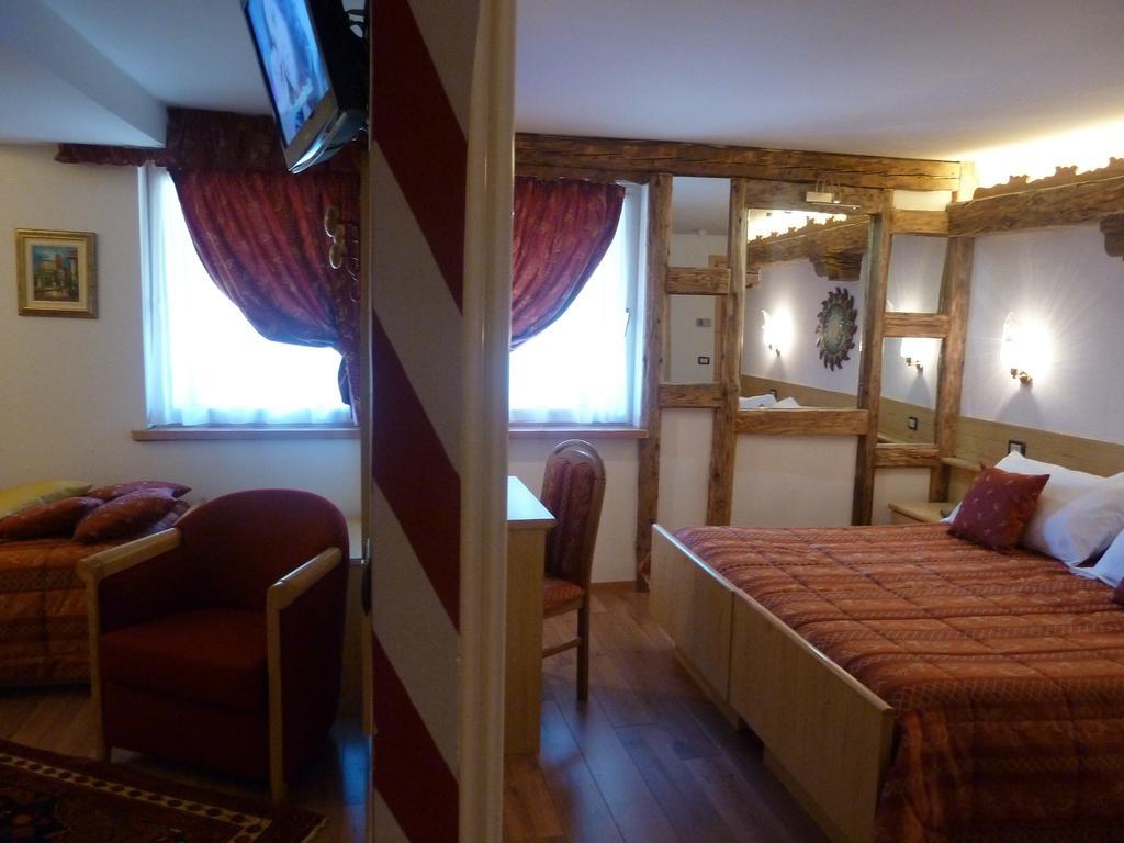Hotel Ancora Castello-Molina di Fiemme Rom bilde