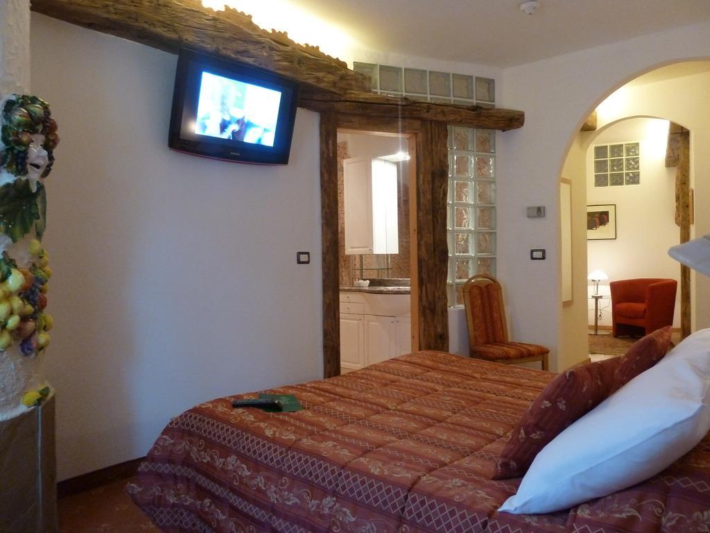 Hotel Ancora Castello-Molina di Fiemme Eksteriør bilde