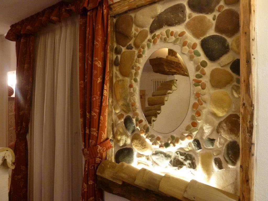 Hotel Ancora Castello-Molina di Fiemme Rom bilde