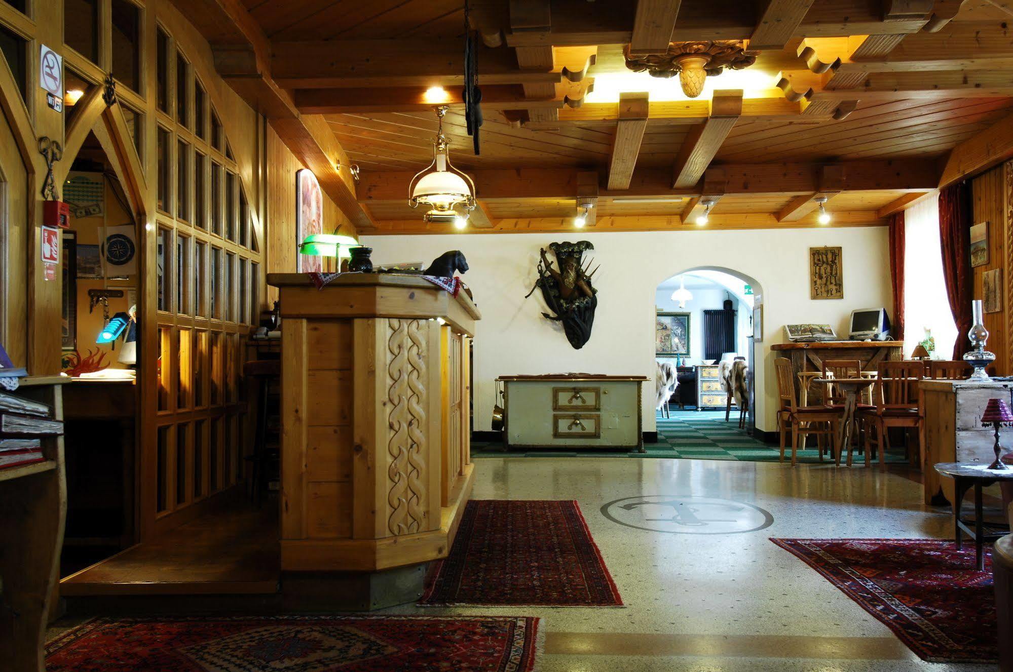 Hotel Ancora Castello-Molina di Fiemme Eksteriør bilde